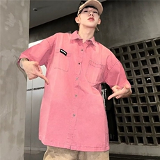 粉红色