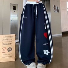藏青色