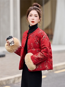 现货。现货。2025年冬季新中式真狐狸毛短毛羽绒服图片