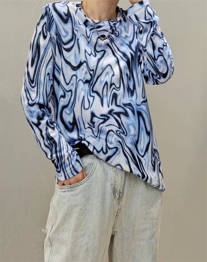 【现货]】秋季新款休闲通勤风针织印花T恤卫衣，女装T恤，那简