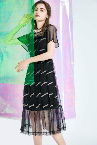 2021年夏季新出炉的，女装，依然浪漫