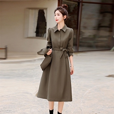初秋季高级感法式复古盘扣两料扣马甲衬衣领气质连衣裙两件套套裙，女装套装/套裙，奕薇雅