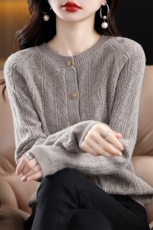 秋冬新款高端百搭温柔保暖时尚羊毛开衫，女装羊毛衫，暖钟情羊绒