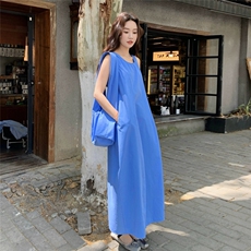 蓝色法式休闲减龄背心连衣裙女2025夏新款度假风宽松显瘦直筒长裙，女装连衣裙，2C218