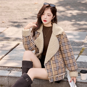 格子皮毛一体外套女秋冬款短款复古加厚保暖图片