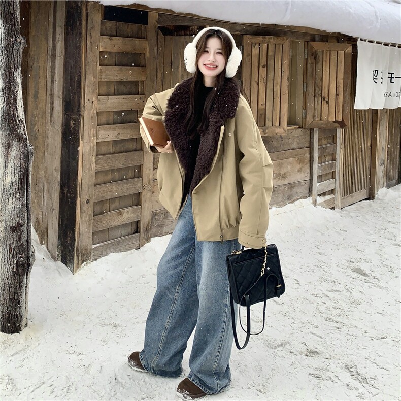 现货：冬装新款拼接羊羔绒翻领休闲派克羽绒服2C135-8953P265K418,女装羽绒服,2C135