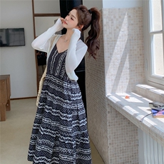 今日新品/现货/吊带印花连衣裙+小衫2C275-5533-P135-K218，女装连衣裙，2C275