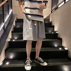 灰色