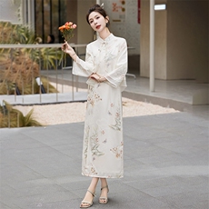 新中式改良旗袍连衣裙女2025春夏新款国风刺绣盘扣汉服子，女装短外套，布芭啦