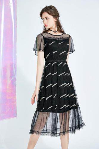 2021年夏季新出炉的，女装，依然浪漫