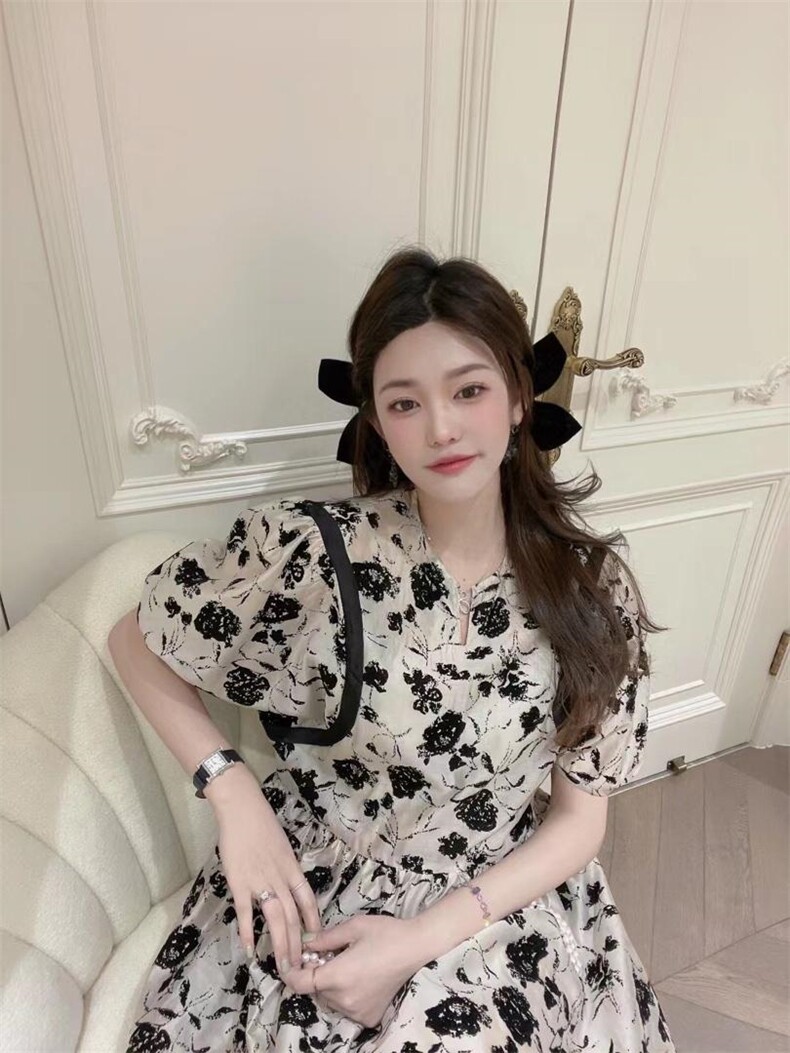 夏季韩版花裙，其它，唇蔻