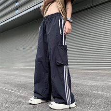 宝蓝色