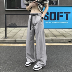 深灰色