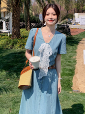 法式减龄蕾丝拼接牛仔连衣裙女夏2025新款高级感收腰显瘦气质长裙，女装连衣裙，蝶眷