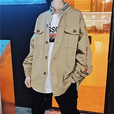 卡其色