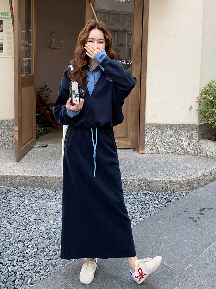 休闲减龄穿搭蓝色假两件卫衣套装女春秋超火好看慵懒半身裙两件套,女装套装/套裙,2D034