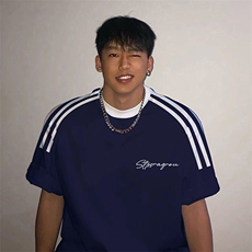 藏青色