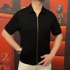 黑色