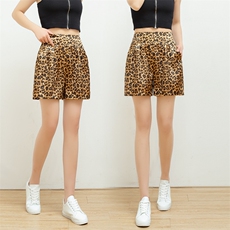 高腰a字豹纹短裤女夏季欧货外穿松紧腰辣妹热裤直筒阔腿休闲裤子，女装短裤/热裤，尚羽泽网红店