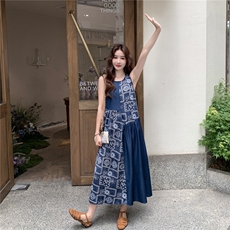 文艺日系复古拼色印花减龄连衣裙女夏季2025新款高级感拼接背心裙，女装连衣裙，2C353