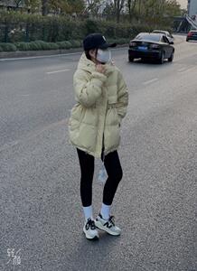 韩版收腰版羽绒服图片