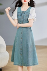 牛仔蓝拼接连衣裙夏季女2025新款泡泡袖收腰显瘦减龄中长款A字裙，女装连衣裙，初闻兮