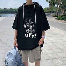 黑色