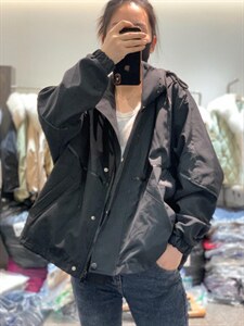 新款风衣外套女显瘦欧货印花字母工装休闲百搭连帽上衣图片