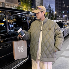 军绿色