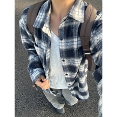 蓝色