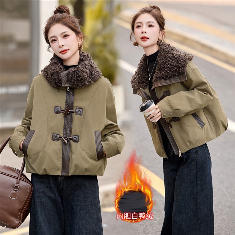 现货工装大翻领短款羽绒服女2026冬季新款加厚保暖派克服外套,女装羽绒服,美沁