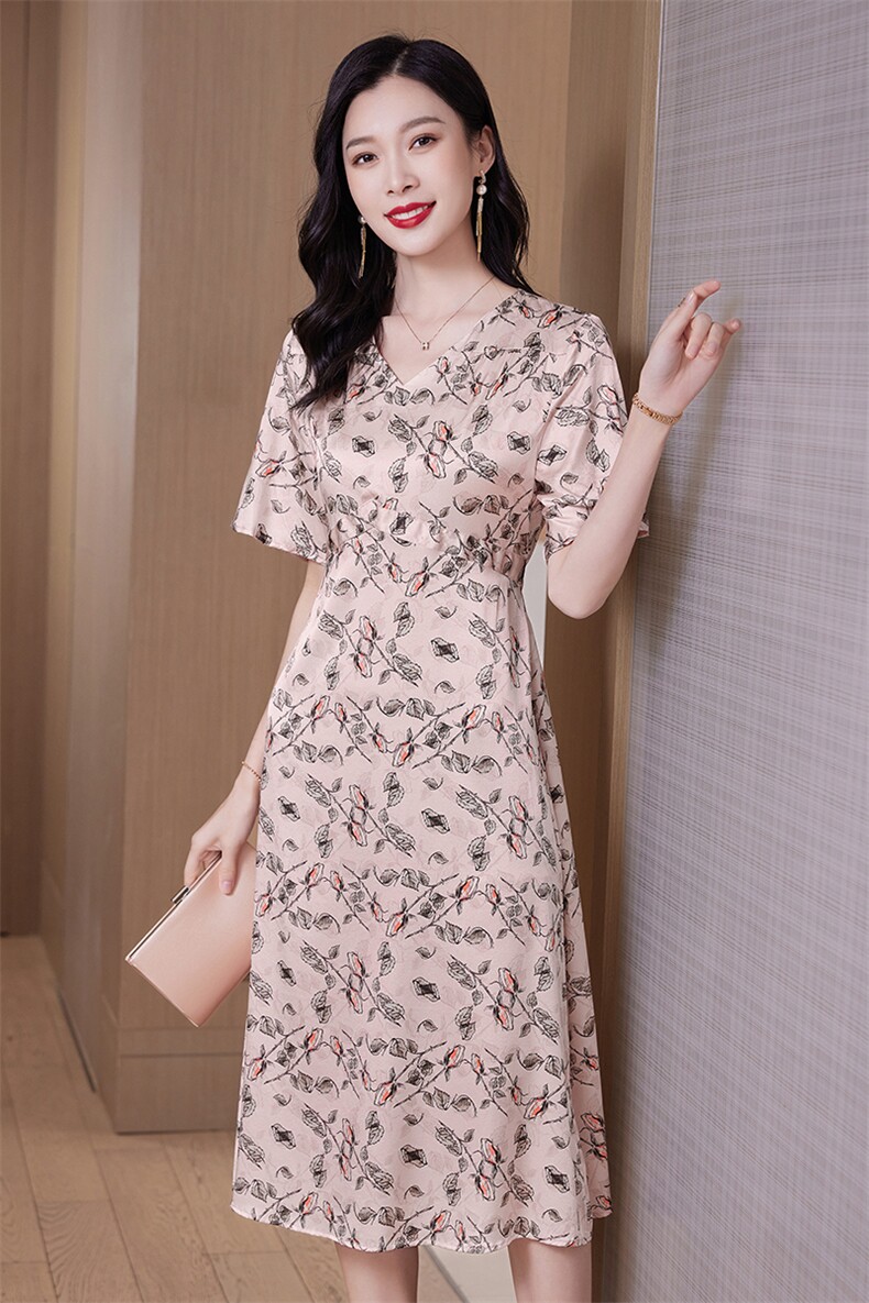时尚v领印花大码真丝连衣裙女夏季高级感杭州重磅缎面真丝裙子,女装连衣裙,阿舍尔精品