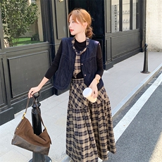 新款牛仔马甲格子半裙套装746-P165-K238，女装套装/套裙，2C108