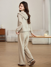 2025年秋季连帽休闲针织套装，女装套装/套裙，文熹诺