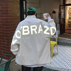白色