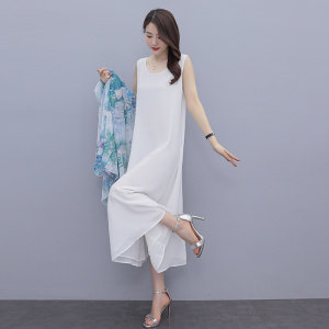 背心长裙女夏莫代尔打底裙女大码胖MM宽松质感垂感内搭吊带小黑裙，女装连衣裙，秀美人生