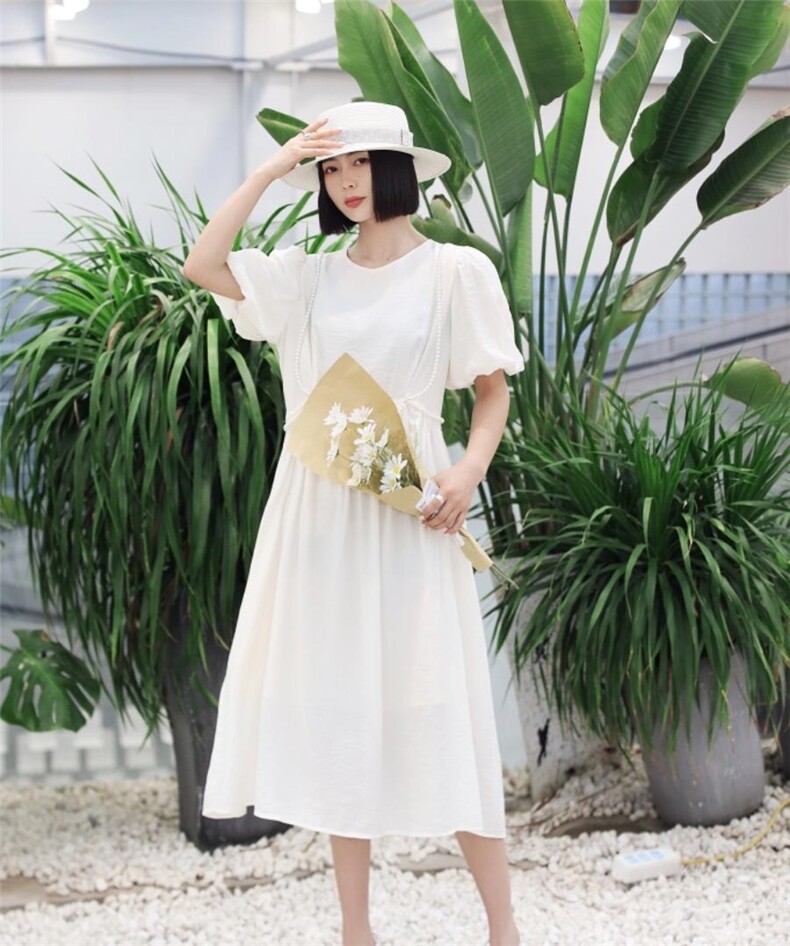 【现货】夏季新款纯色泡泡袖珍珠链条超仙连衣裙，女装连衣裙，东洋天堂之花