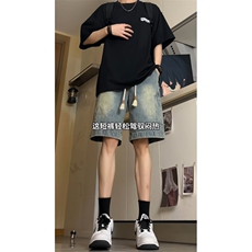 黄泥色