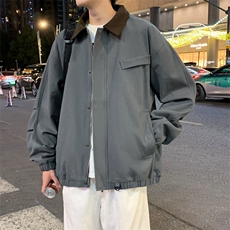 灰绿色