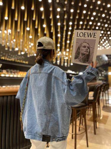 贴标牛仔外套，女装，跳跳谷