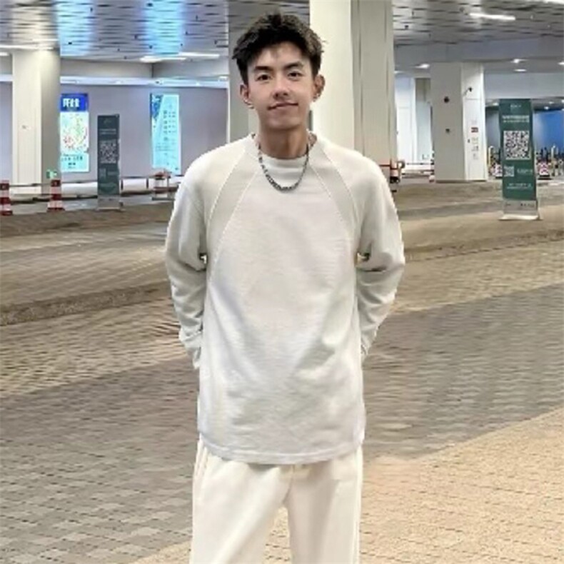 抖音得物品质26春装美式高街宽松曼巴棉螺纹拼接卫衣圆领长袖T恤,男装T恤,电商A443