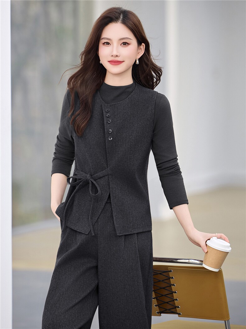 2026春季新款简约时尚休闲三件套,女装套装/套裙,美沁