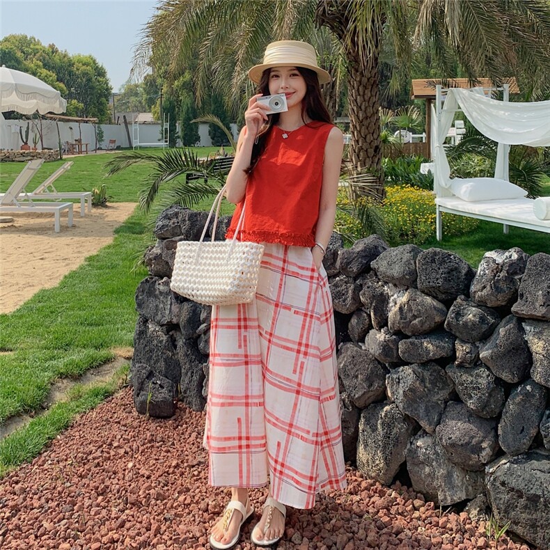 红色木耳边背心减龄套装裙女2025年夏季新款撞色格子半身裙两件套,女装套装/套裙,2C159