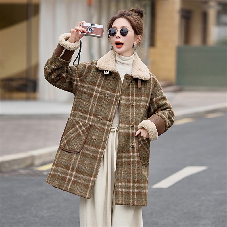 羽绒服女中长款冬新款今年流行独特漂亮翻领格子保暖大衣外套,女装羽绒服,水衣源