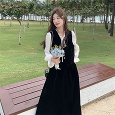 现货--法式马甲连衣裙套装裙女2025超火衬衫半身裙穿搭三件套，女装套装/套裙，帛锦泉