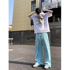 天蓝色
