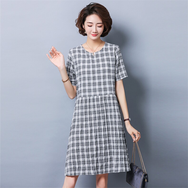 格子2021年夏季A字裙简约连衣裙短袖圆领宽松腰套头，女装连衣裙，独衣靓