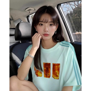 抖音得物品质二开240克宽松纯棉美式潮牌印花三条杠中性风短袖T恤图片
