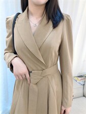 DINOBlENS/秋款上新 定制星空面料风衣裙，女装风衣，迪诺比亚