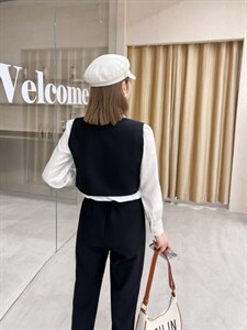 2022春装三件套图片